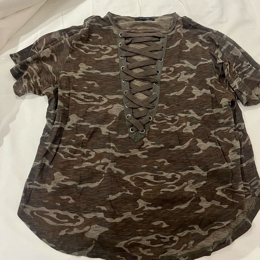Camo tee